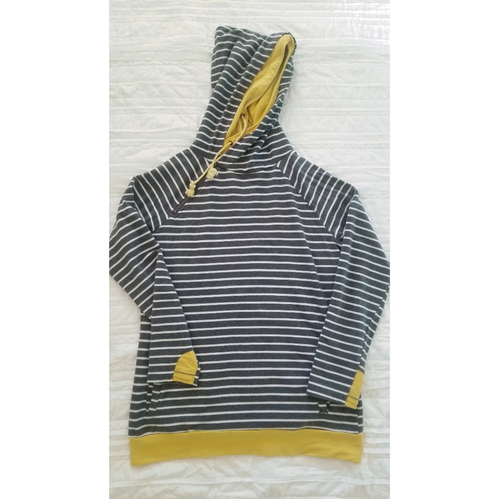 Mindy Maes double hoodie